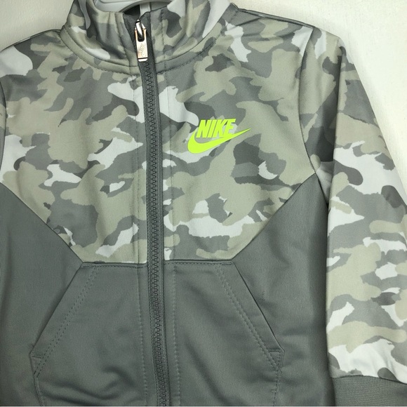 Toddler Nike Camo Tricot Two-Piece Set Light Smoke Grey 18 Months - Boy - Picture 6 of 6